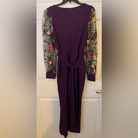 Chic Purple Jumpsuit with Floral Sleeves - Picture 3 of 3